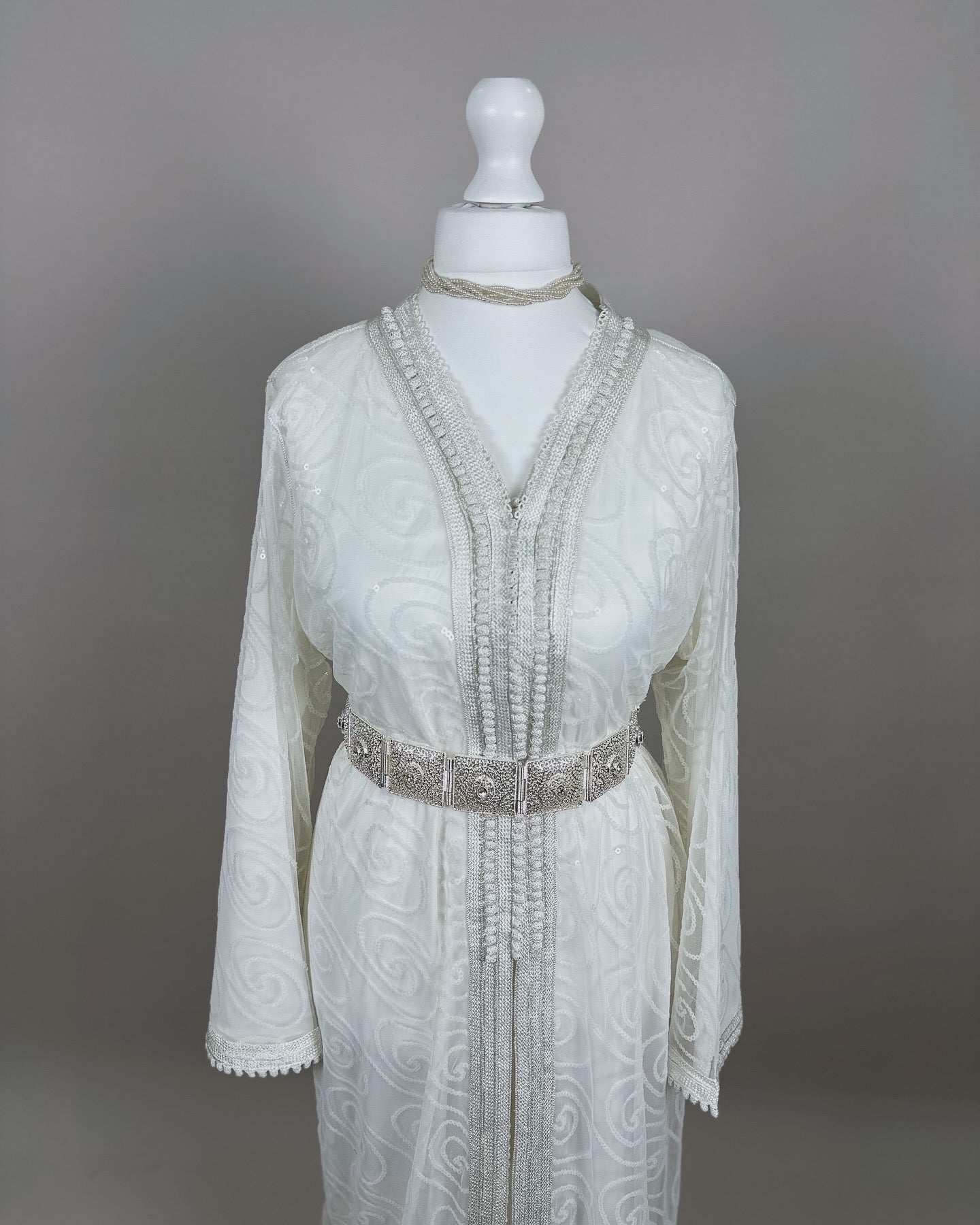 White Takchita Lace