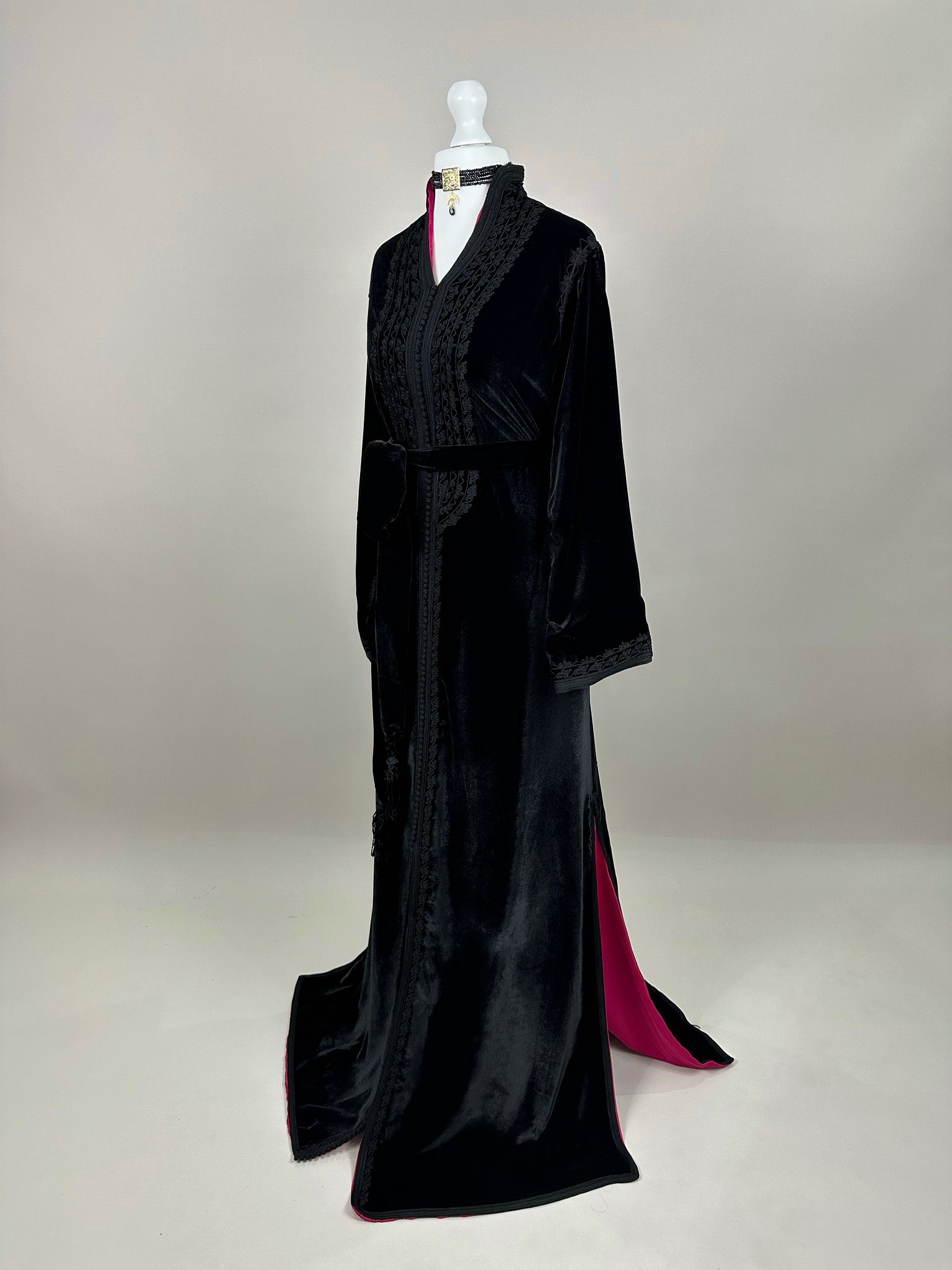 Black velvet Tarz Kaftan with pink interior
