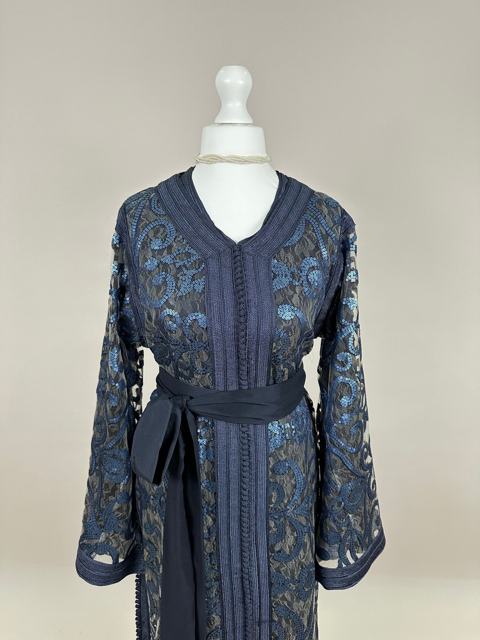 Blue Lace Takchita