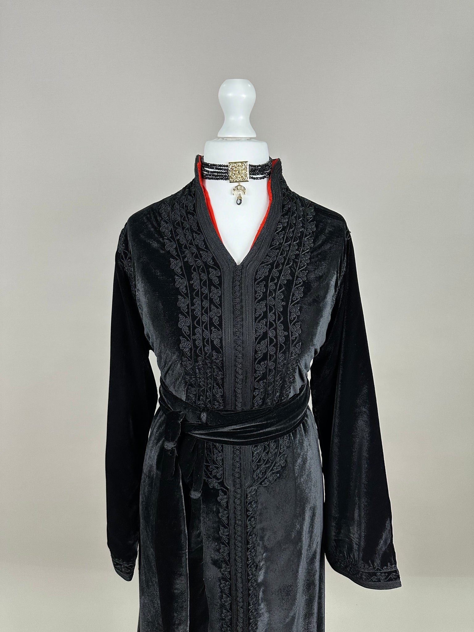 Black Velvet Tarz Kaftan with red interior